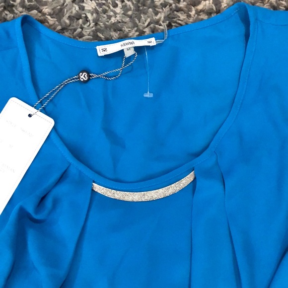 Blouse - Picture 2 of 3